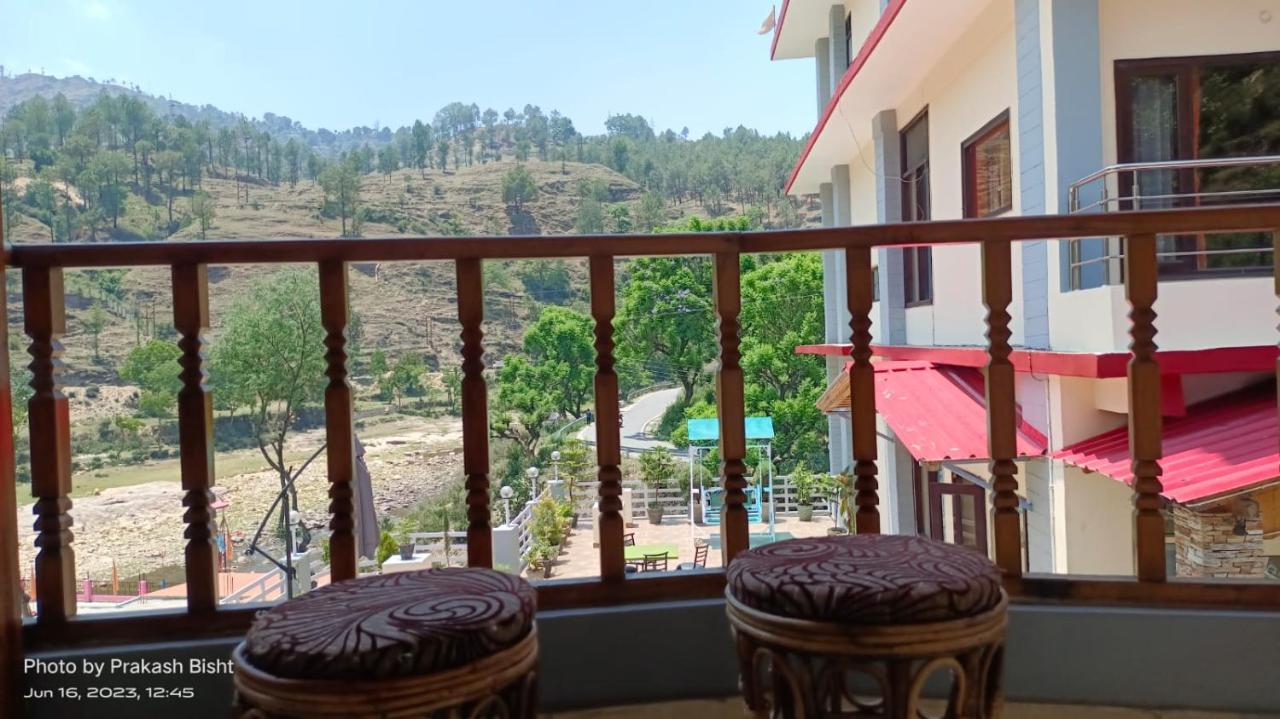 Shivalik River Retreat Almora Esterno foto